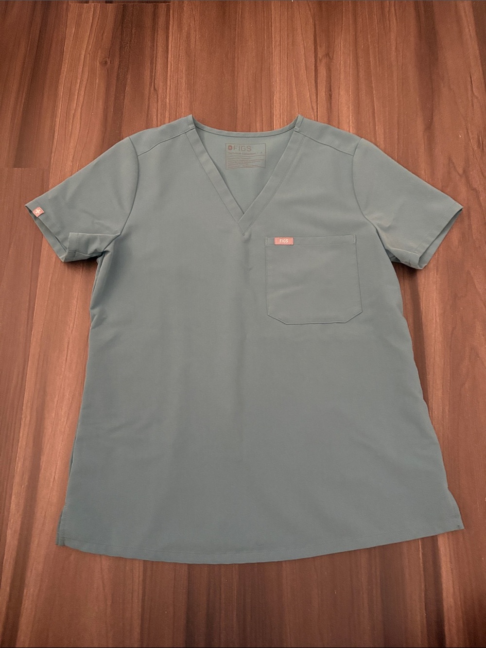 Figs Women’s Catarina Top Scrub Top in Hydrogreen
